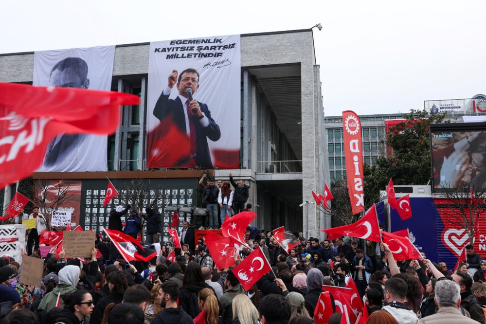 Turkish court orders Erdogan's opponent jailed pending trial on corruption charges