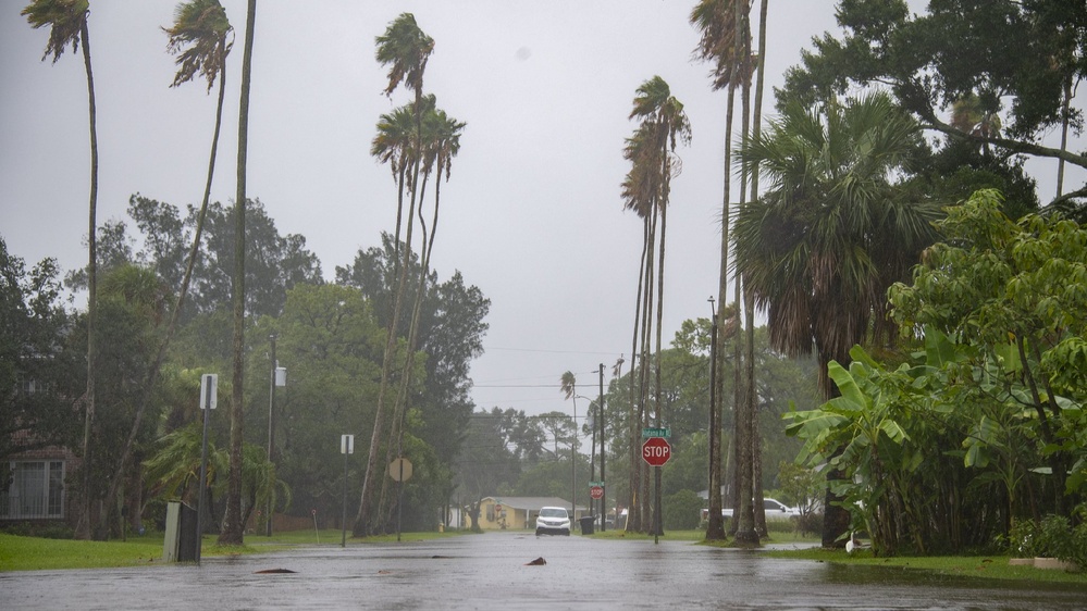 Tropical Storm Debby moving through Gulf toward Florida