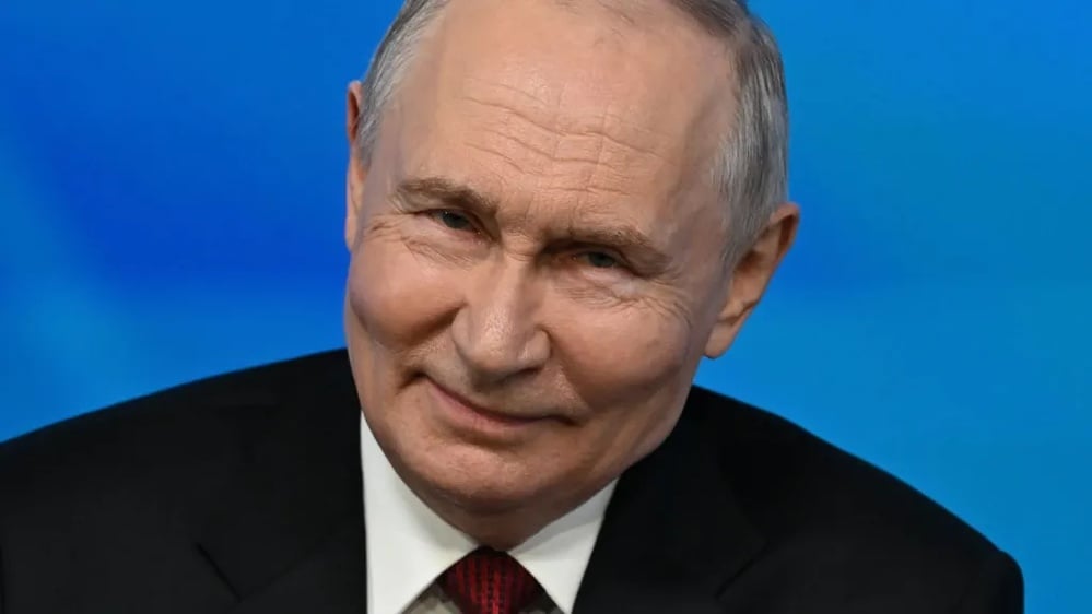 Putin warns West that Russia is ready to use every weapon to protect Kaliningrad