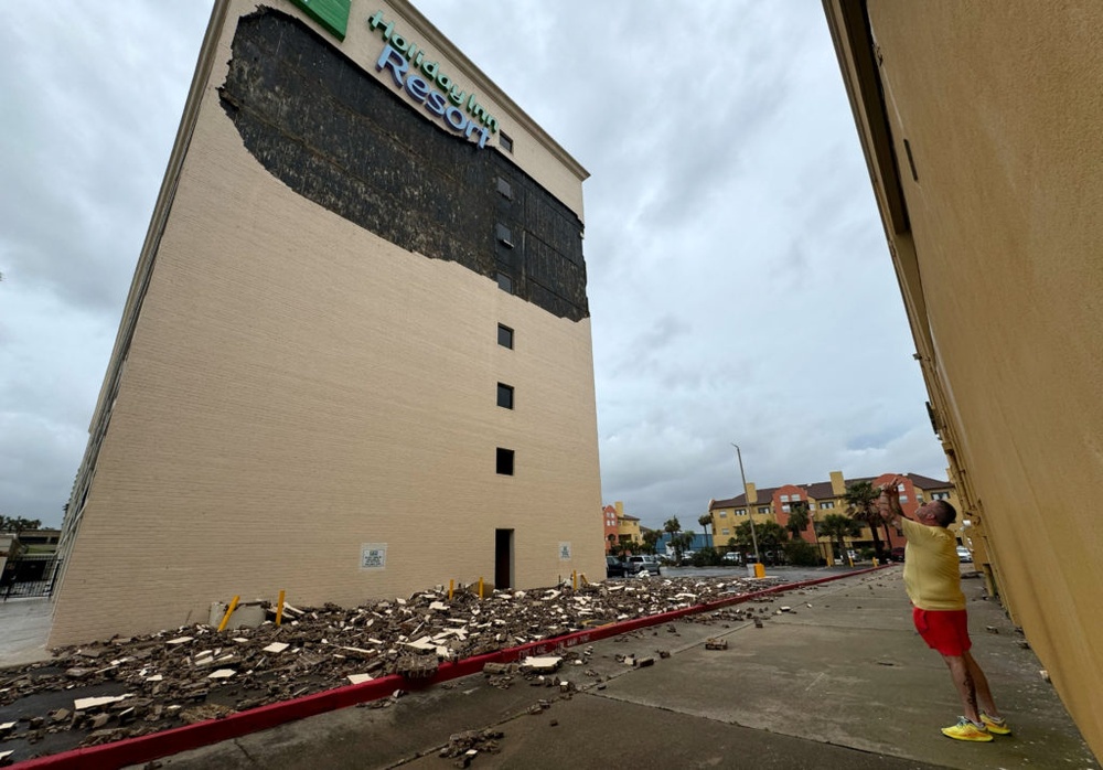 Hurricane Beryl blows through Galveston during peak tourist season