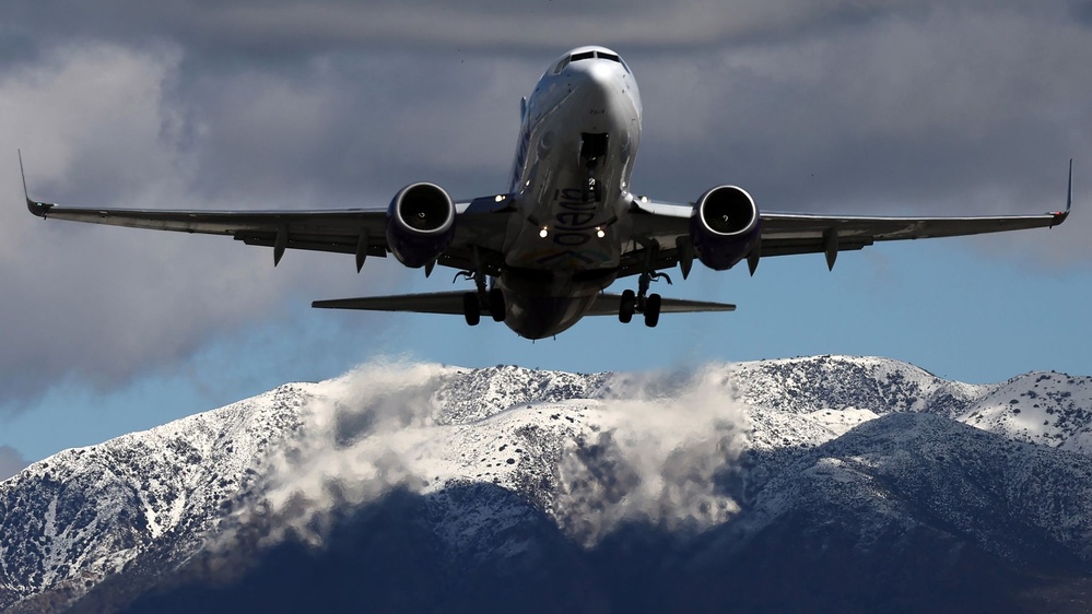 Budget airline Avelo agrees to take on deportation flights for ICE