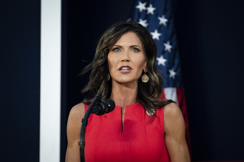 Kristi Noem Apparently Still Thinks She Has a Shot at Being Trump's VP