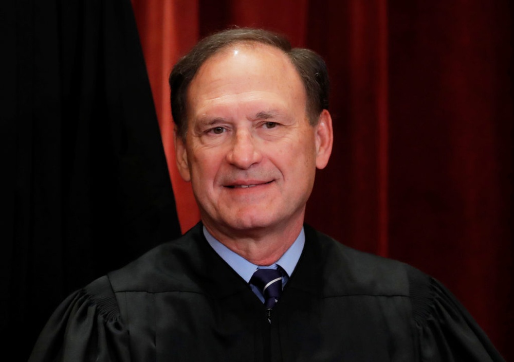 Read Justice Alito's letters rejecting calls to recuse himself from Jan. 6 Supreme Court cases