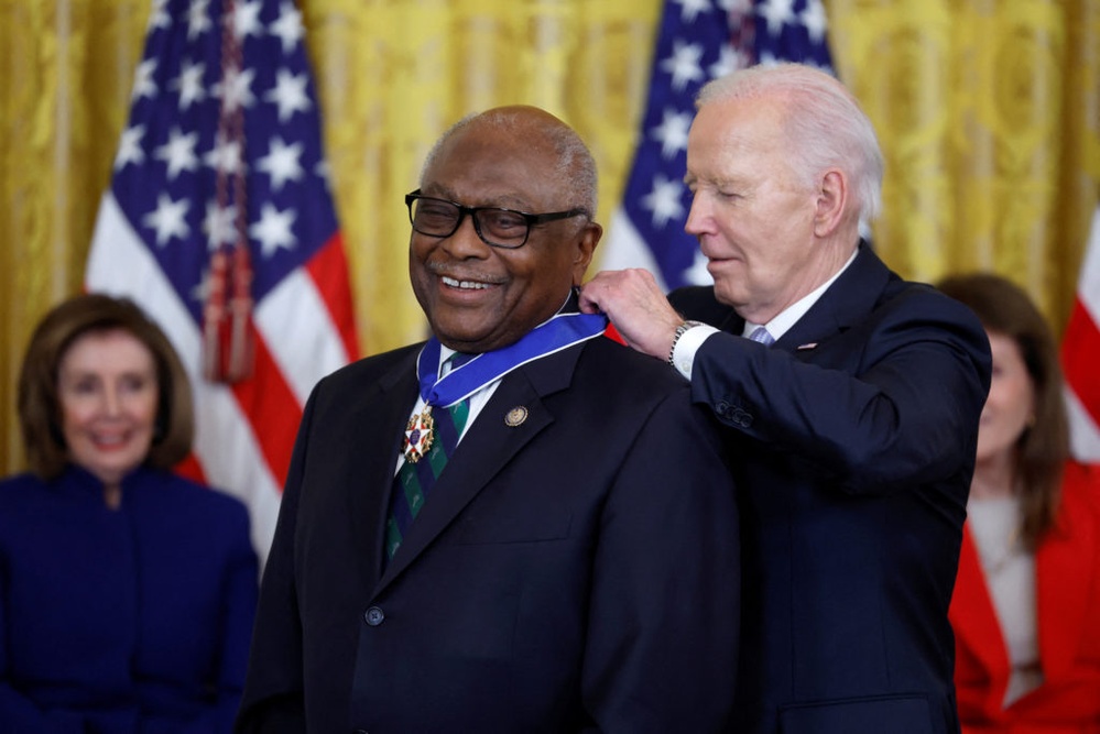 Biden awards Medal of Freedom to 19 who 'kept faith in a better tomorrow'