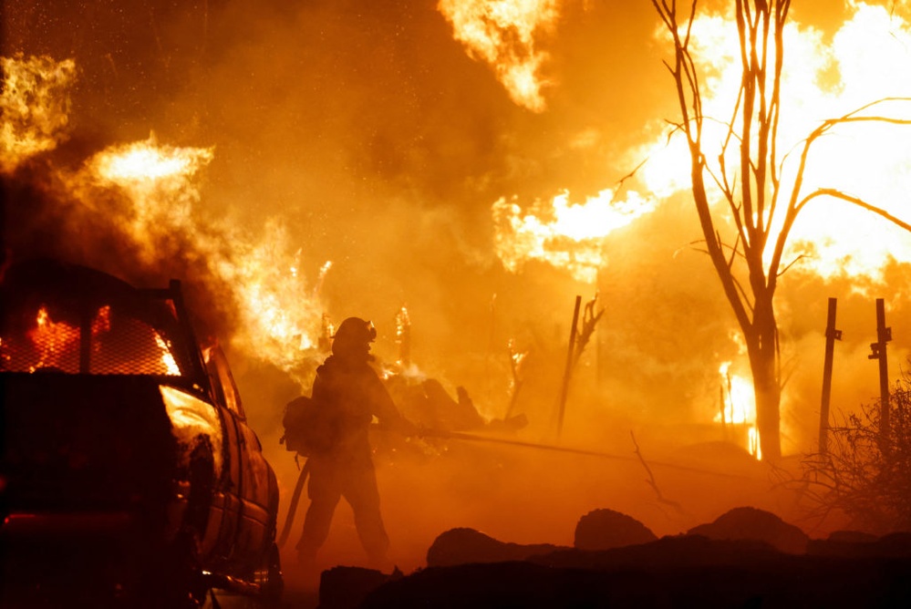 Wildfires prompt California evacuations as crews battle fires in Oregon, Idaho