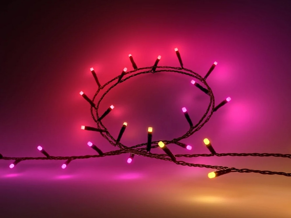 5 Best Smart Christmas Lights (2023): String Lights, Garlands, Outdoor Lights