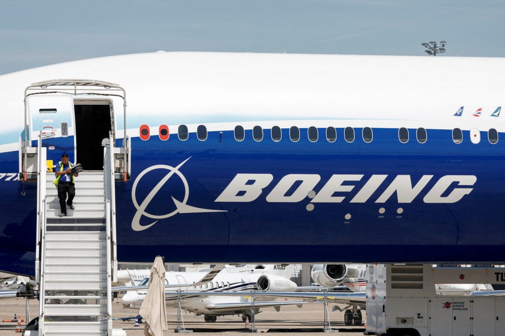 Boeing union rejects offer to end strike, complicating CEO's plan to turn company around