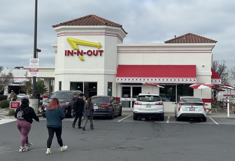 Iconic restaurant chain joins In-N-Out by closing store due to this city's rampant crimes