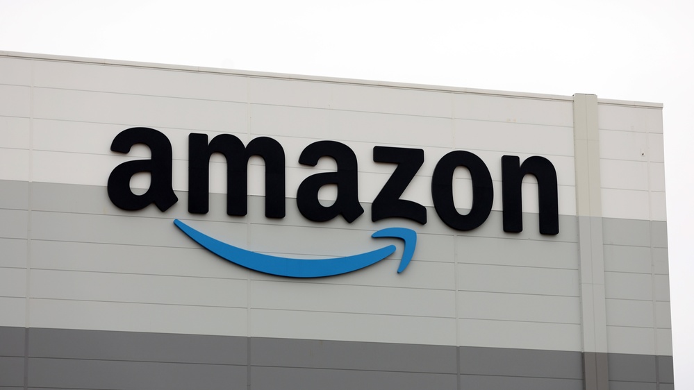 Amazon quarterly profit doubles as cloud business grows