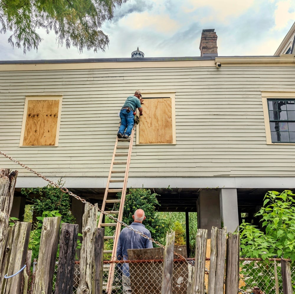 Hurricane Francine causes widespread power outages and flooding in Louisiana Balanced News