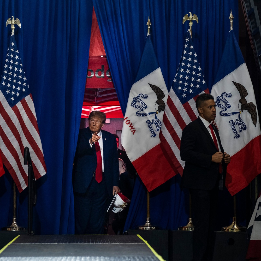 In Countdown to Iowa, Trump Is Coasting, as DeSantis and Haley Clash