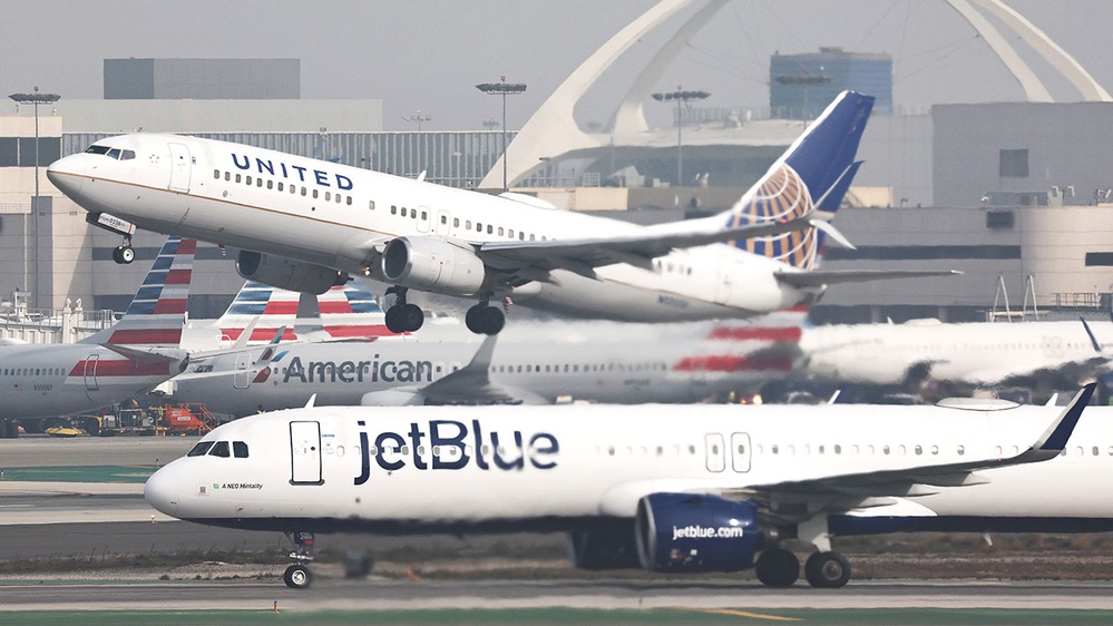 United and JetBlue unveil partnership with cross-airline perks