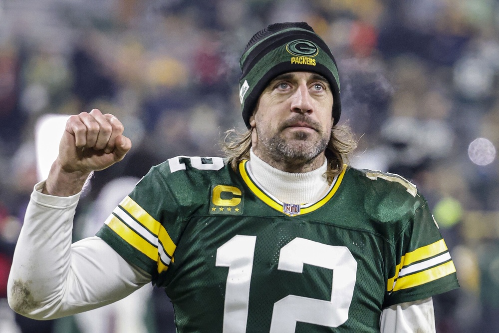 Rodgers traded to Jets