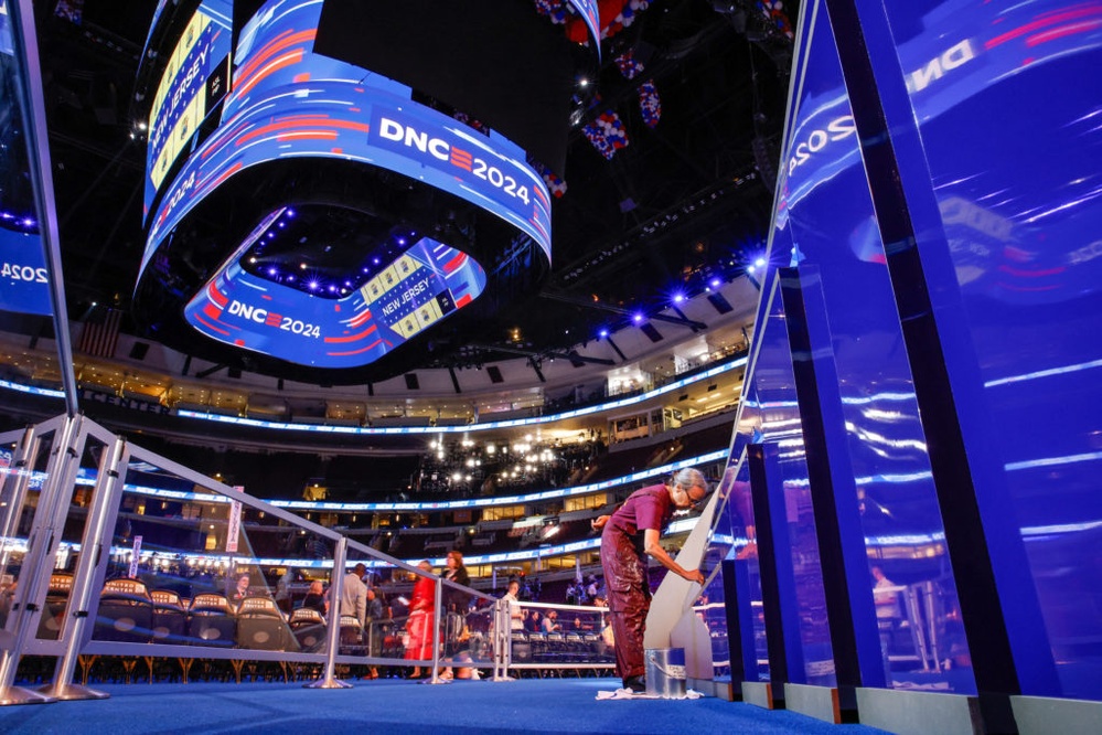 Live updates: Biden, Hillary Clinton and Shawn Fain expected to speak on Day 1 of the DNC in Chicago